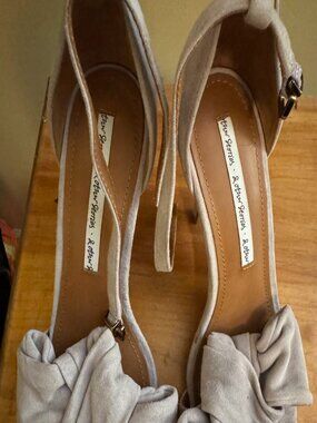 & Other Stories Suede Lavender Heels